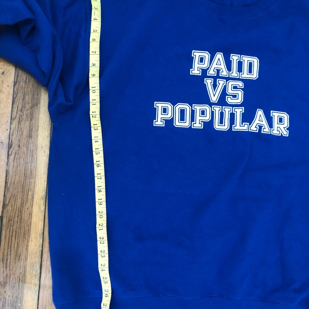 Sweatshirt
π - Picture 6 of 7